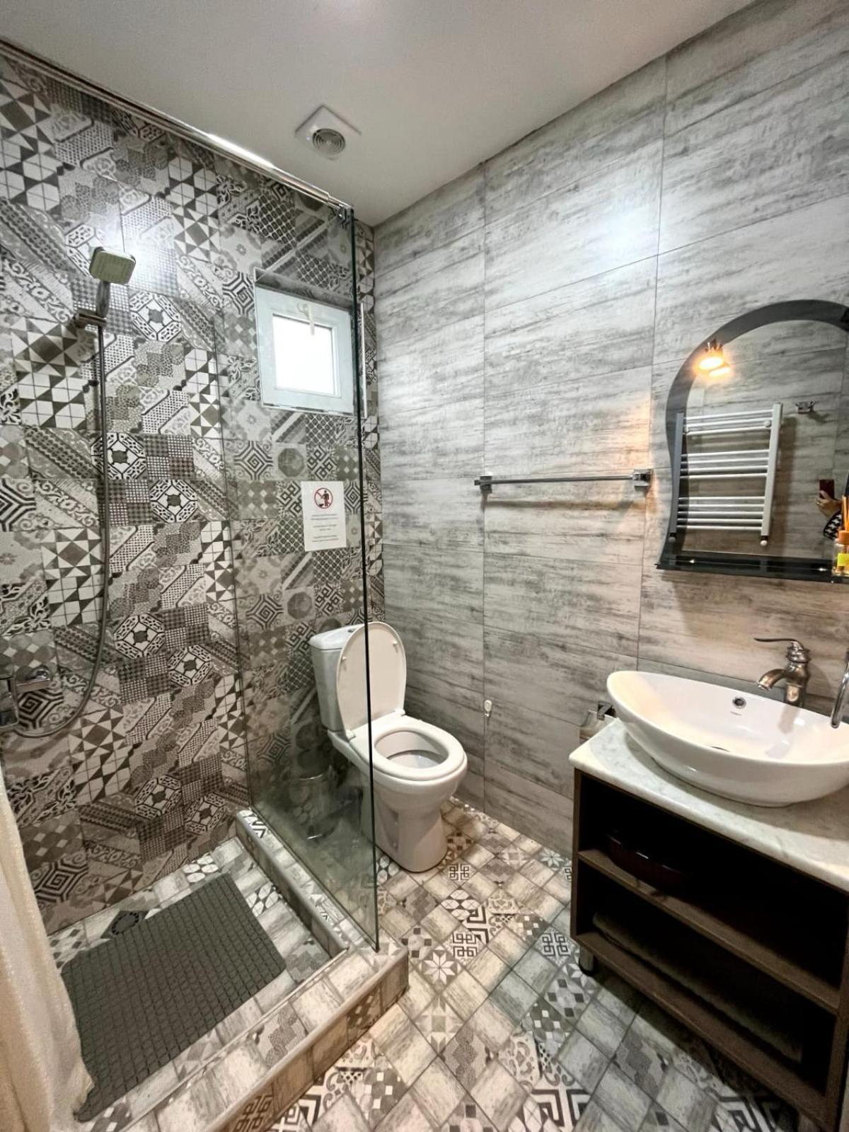 Tbilisi Trinity Apartment ภายนอก รูปภาพ